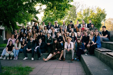 ЗАВРШНИ ИСПИТ СТУДЕНАТА ДРУГЕ ГОДИНЕ ПОЗОРИШНЕ РЕЖИЈЕ, ДЕО ИСПИТА СТУДЕНАТА ДРУГЕ ГОДИНЕ ГЛУМЕ И ДЕО ИСПИТА СТУДЕНАТА МЕНАЏМЕНТА И ПРОДУКЦИЈЕ ПОЗОРИШТА, РАДИЈА И КУЛТУРЕ ИЗ ПРЕДМЕТА ПРОЦЕС СТВАРАЊА ПРЕДСТАВЕ 1